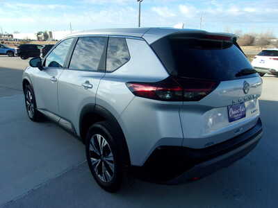2022 Nissan Rogue, $21850. Photo 8