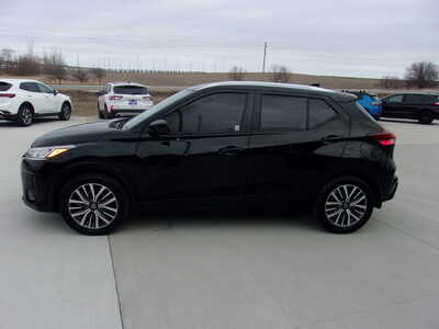 2021 Nissan Kicks, $16250. Photo 6