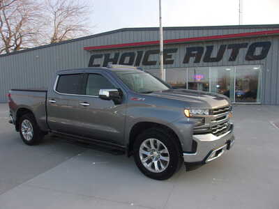 2022 Chevrolet 1500 Crew Cab, $32500. Photo 2