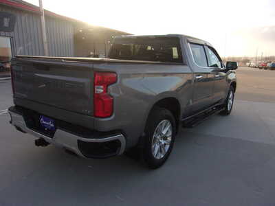 2022 Chevrolet 1500 Crew Cab, $32500. Photo 4