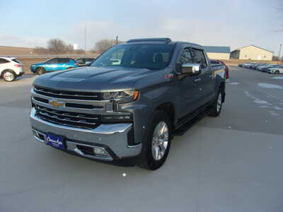 2022 Chevrolet 1500 Crew Cab, $32500. Photo 7