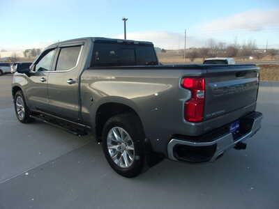 2022 Chevrolet 1500 Crew Cab, $32500. Photo 9