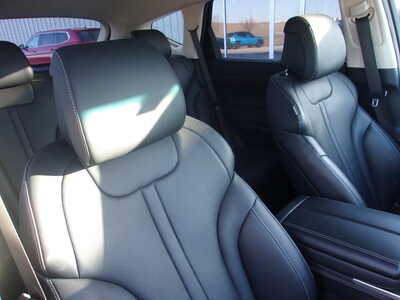 2024 Genesis GV80, $34500. Photo 10