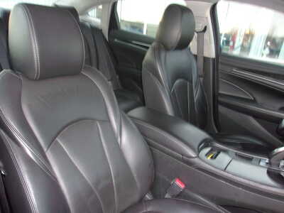 2017 Buick LaCrosse, $16900. Photo 10