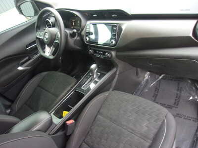 2021 Nissan Kicks, $16250. Photo 12