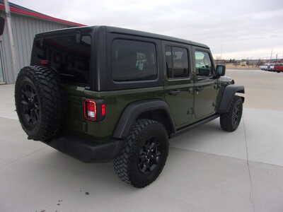 2022 Jeep Wrangler Unlimited, $28500. Photo 4