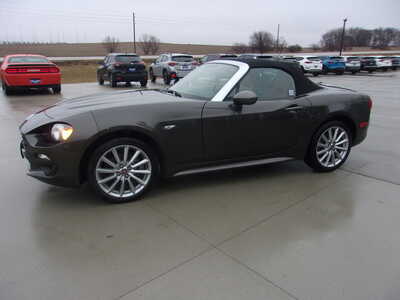 2019 Fiat Spider, $21450. Photo 8