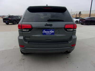 2022 Jeep Grand Cherokee, $27750. Photo 4