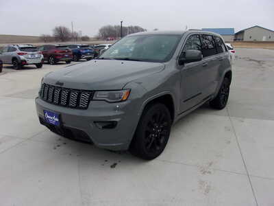 2022 Jeep Grand Cherokee, $27750. Photo 6