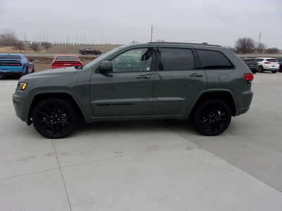2022 Jeep Grand Cherokee, $27750. Photo 7