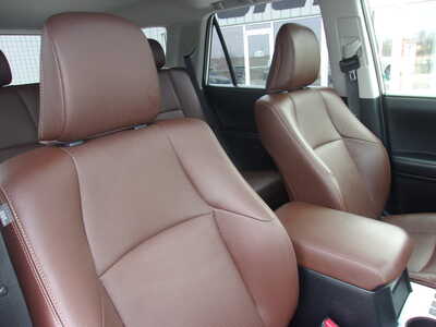 2023 Toyota 4Runner, $48900. Photo 12