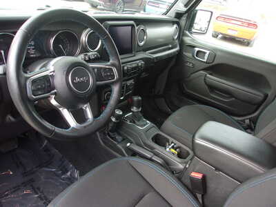 2023 Jeep Wrangler Unlimited, $36500. Photo 9