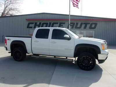 2009 GMC 1500 Crew Cab, $14900. Photo 2
