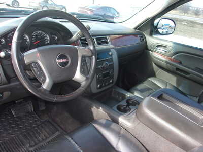 2009 GMC 1500 Crew Cab, $14900. Photo 9