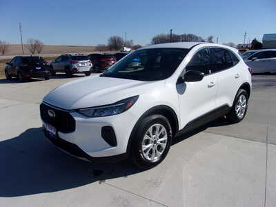 2023 Ford Escape, $19850. Photo 6
