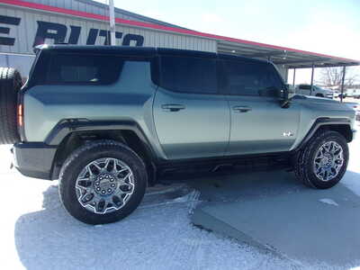 2024 GMC 3/4 Ton, $66850. Photo 3
