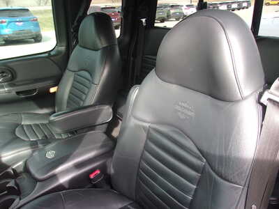 2000 Ford F150 Ext Cab, $23850. Photo 11