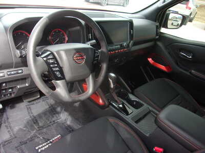 2025 Nissan Frontier, $40850. Photo 12