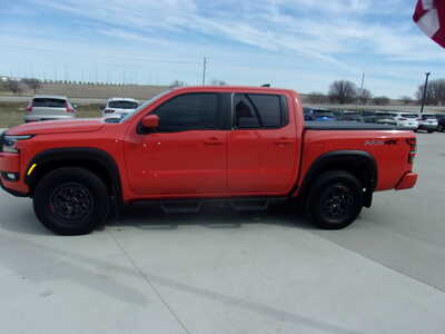 2025 Nissan Frontier, $40850. Photo 8