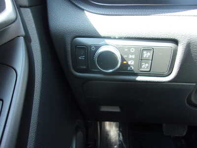 2021 Ford Explorer, $20900. Photo 12