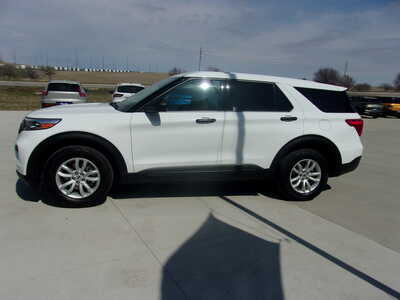 2021 Ford Explorer, $20900. Photo 7