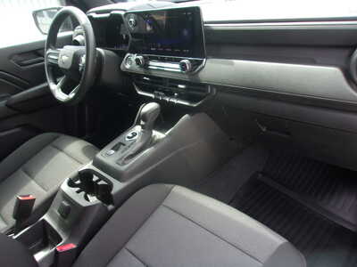 2023 Chevrolet Colorado Crew Cab, $30750. Photo 12