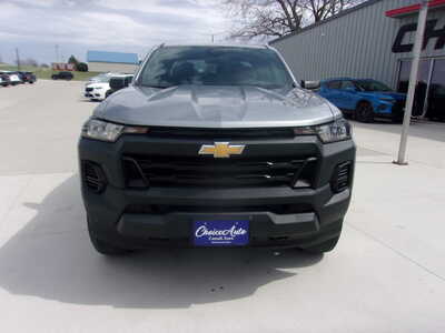 2023 Chevrolet Colorado Crew Cab, $30750. Photo 5