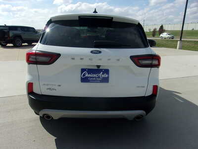 2024 Ford Escape, $20750. Photo 4