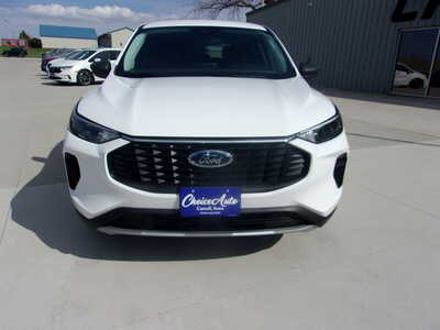 2024 Ford Escape, $20750. Photo 5