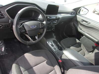 2024 Ford Escape, $20750. Photo 8