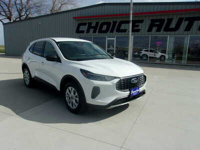 2024 Ford Escape, $20750. Photo 1
