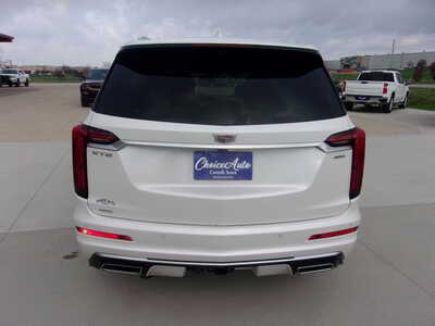 2020 Cadillac XT6, $29500. Photo 4