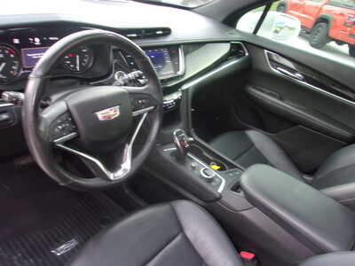 2020 Cadillac XT6, $29500. Photo 9