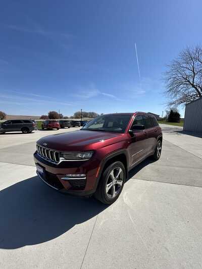 2023 Jeep Grand Cherokee, $31900. Photo 7