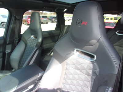 2022 Land Rover Range Rover, $61800. Photo 11