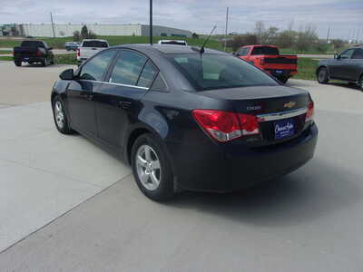 2016 Chevrolet Cruze, $6750. Photo 6
