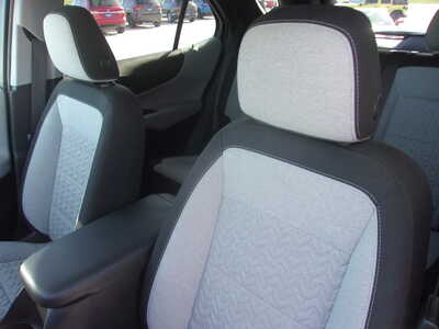 2023 Chevrolet Equinox, $23750. Photo 11