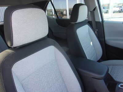 2023 Chevrolet Equinox, $23750. Photo 12