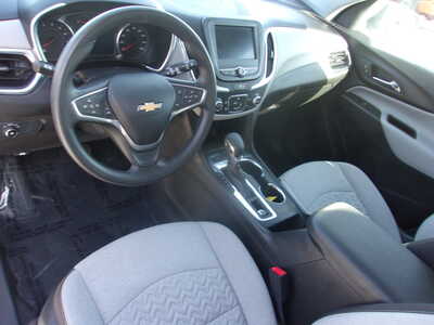 2023 Chevrolet Equinox, $23750. Photo 9