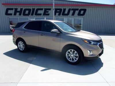 2018 Chevrolet Equinox, $17900. Photo 2