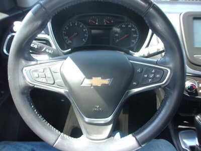 2018 Chevrolet Equinox, $17900. Photo 9