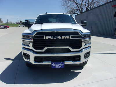 2025 RAM 2500 Crew Cab, $57800. Photo 4