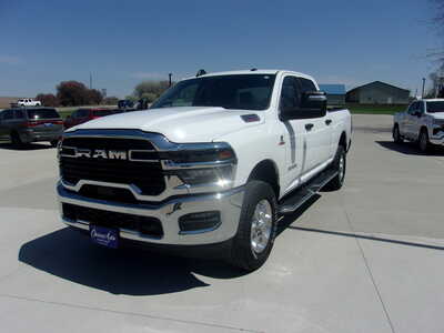2025 RAM 2500 Crew Cab, $57800. Photo 6