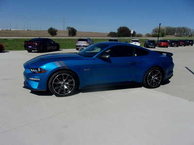 2021 Ford Mustang, $25900. Photo 6