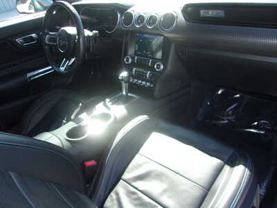 2021 Ford Mustang, $25900. Photo 8