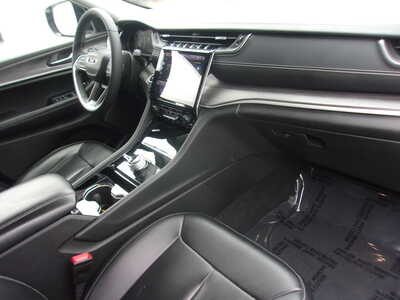 2023 Jeep Grand Cherokee, $27800. Photo 11