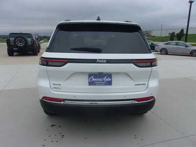 2023 Jeep Grand Cherokee, $27800. Photo 4