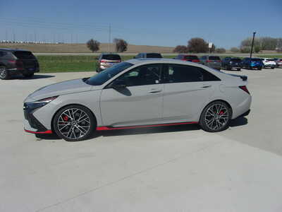 2023 Hyundai Elantra, $31500. Photo 6