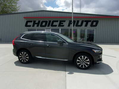 2023 Volvo XC60, $27500. Photo 2