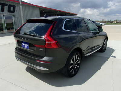 2023 Volvo XC60, $27500. Photo 3